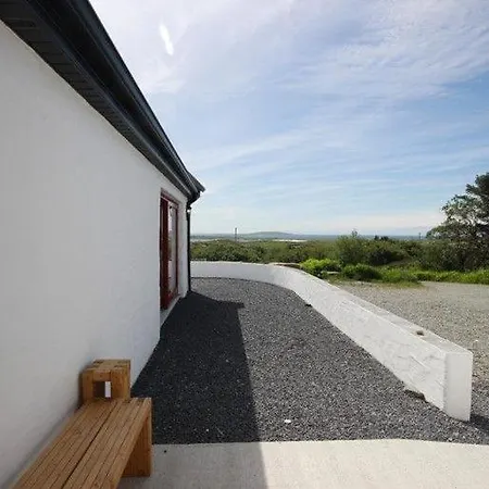 Feriehus The Top House Roundstone